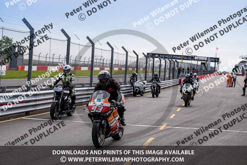 donington no limits trackday;donington park photographs;donington trackday photographs;no limits trackdays;peter wileman photography;trackday digital images;trackday photos